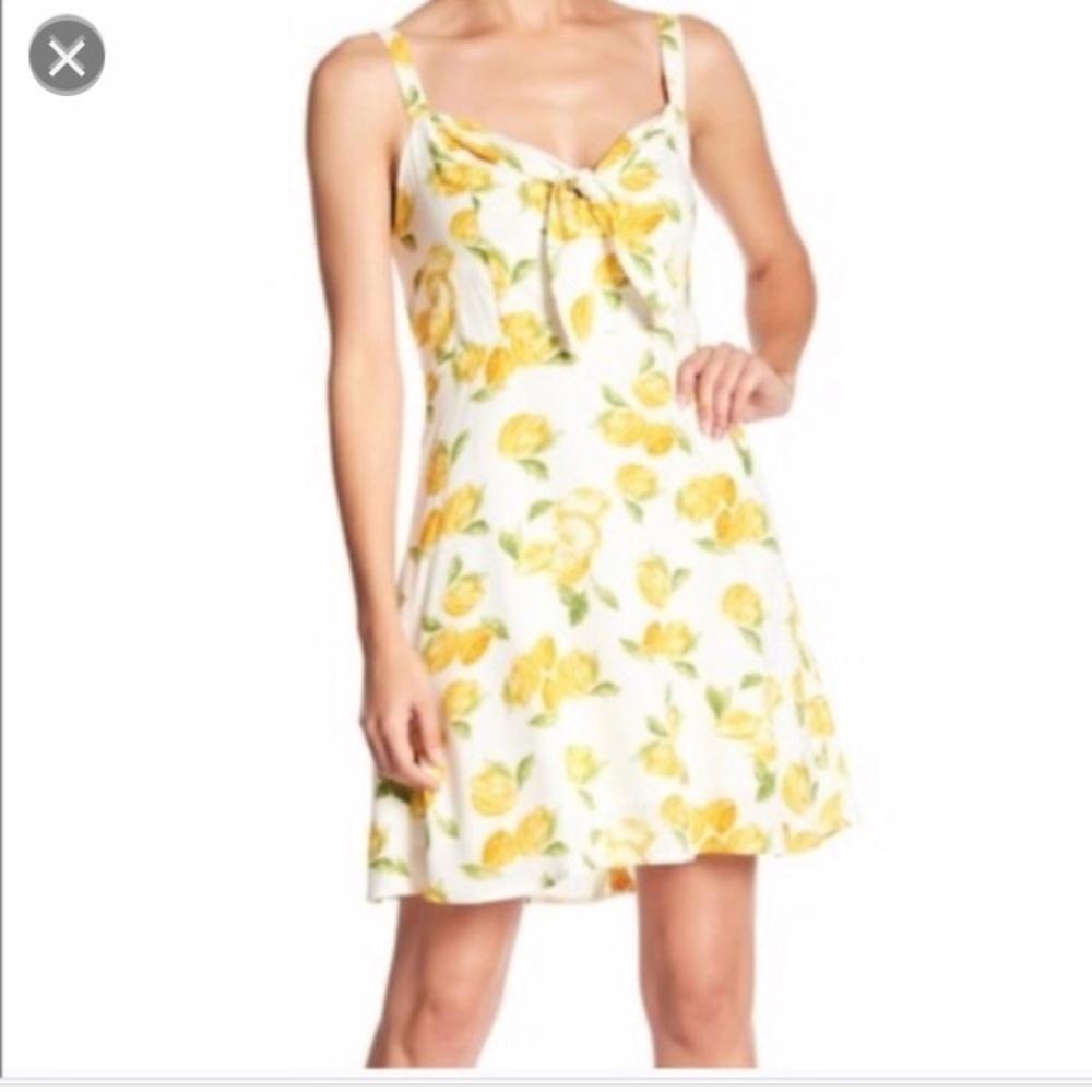 Socialite dress - Picture 1 of 3